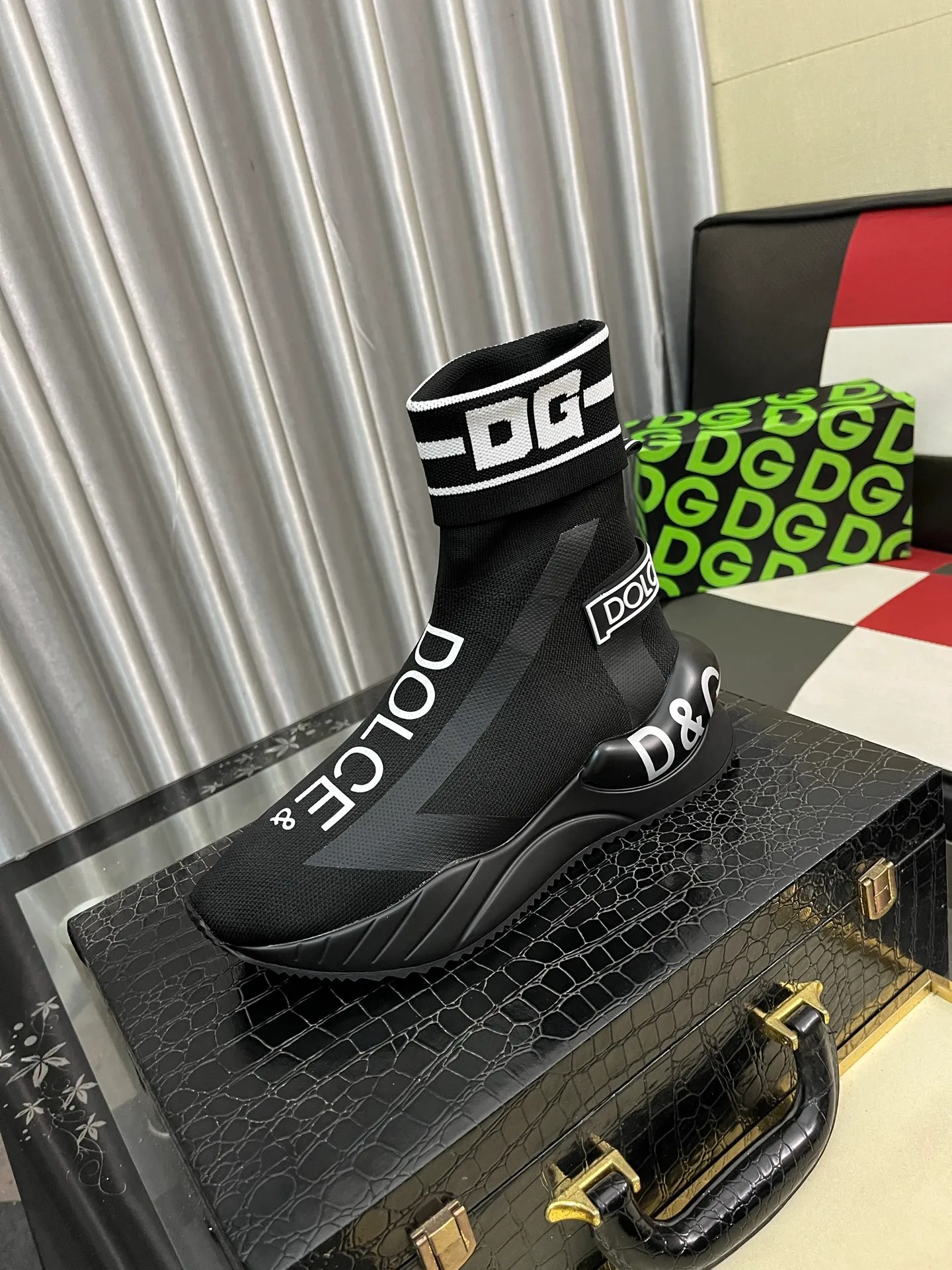 Men's men's shoes💰440⌚️⌚️【DG～】men's casual shoes 2022z cabinet simultaneous sale 🔶🔷🔜The upper is made of cowhide spliced fabric ➕Mesh lining, which is comfortable and breathable. The sole is: the original comfortable and wear-resistant outsole, ⚠️The real thing📱Photographed🎬The real thing is better📢📢📢Size: 35-46